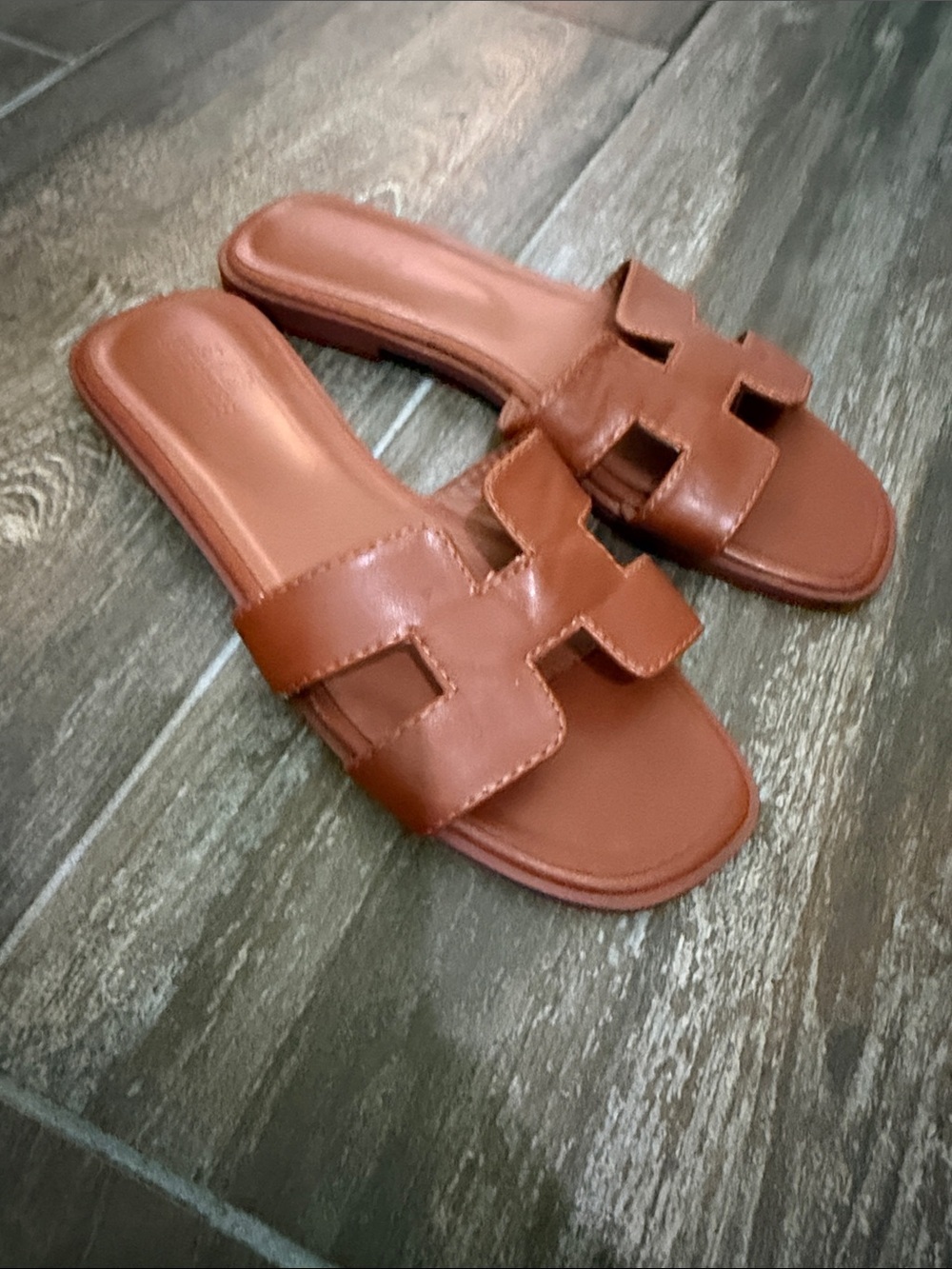 Designer like Women’s Slide Sandals in Brown-Rust